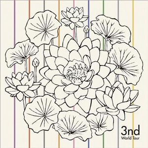 体育生爽擼又大又粗的雞巴自慰
