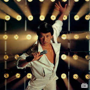 体育生爽擼又大又粗的雞巴自慰
